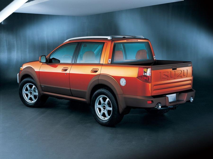  Isuzu Axiom XST Concept 2002 года  (фото 3 из 6)